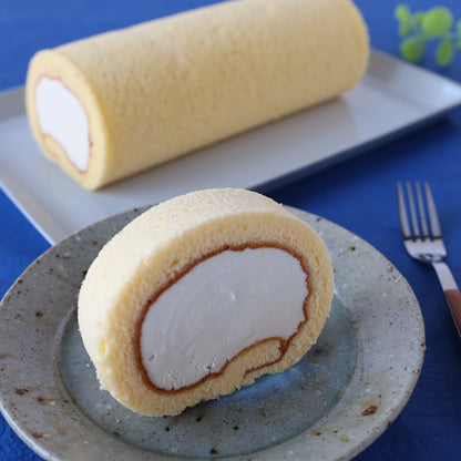 【冷凍】石垣島パインロールケーキ